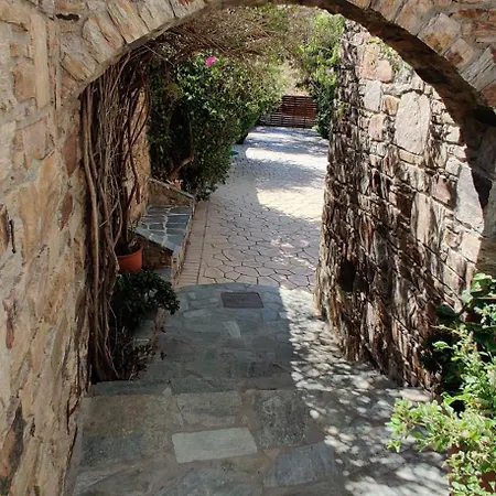 Santa Mavra Apartment