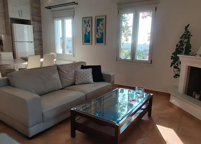 Santa Mavra Apartment