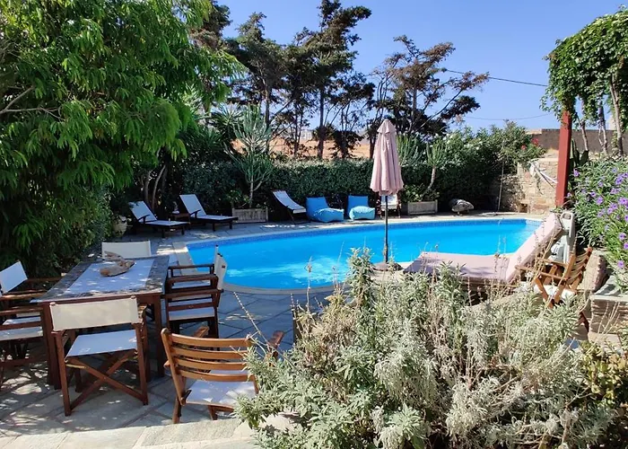 Santa Mavra Apartment *